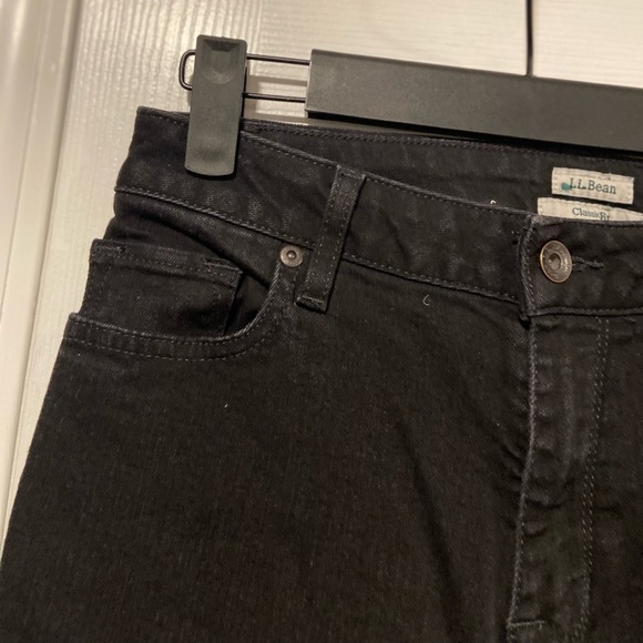 L.L. Bean Size 8 M/T Black Denim Original Fit Straight Leg Five Pocket Jeans - Picture 3 of 12